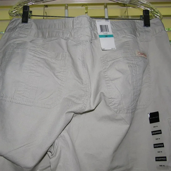 NWT CALVIN KLEIN JEANS Cropped Pants Size 16 - Picture 4 of 5